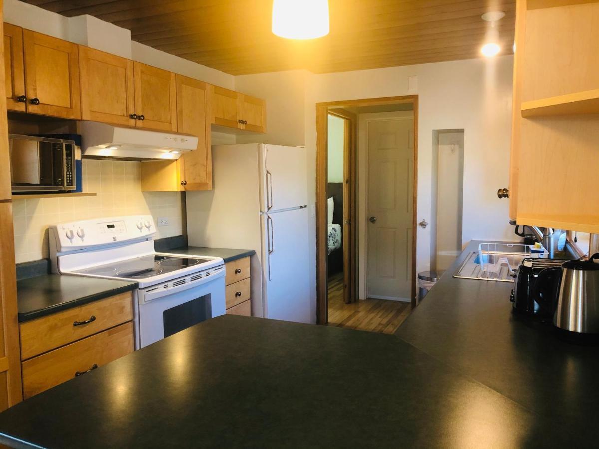 Midnight Sun Vacation Home Whitehorse Exterior photo