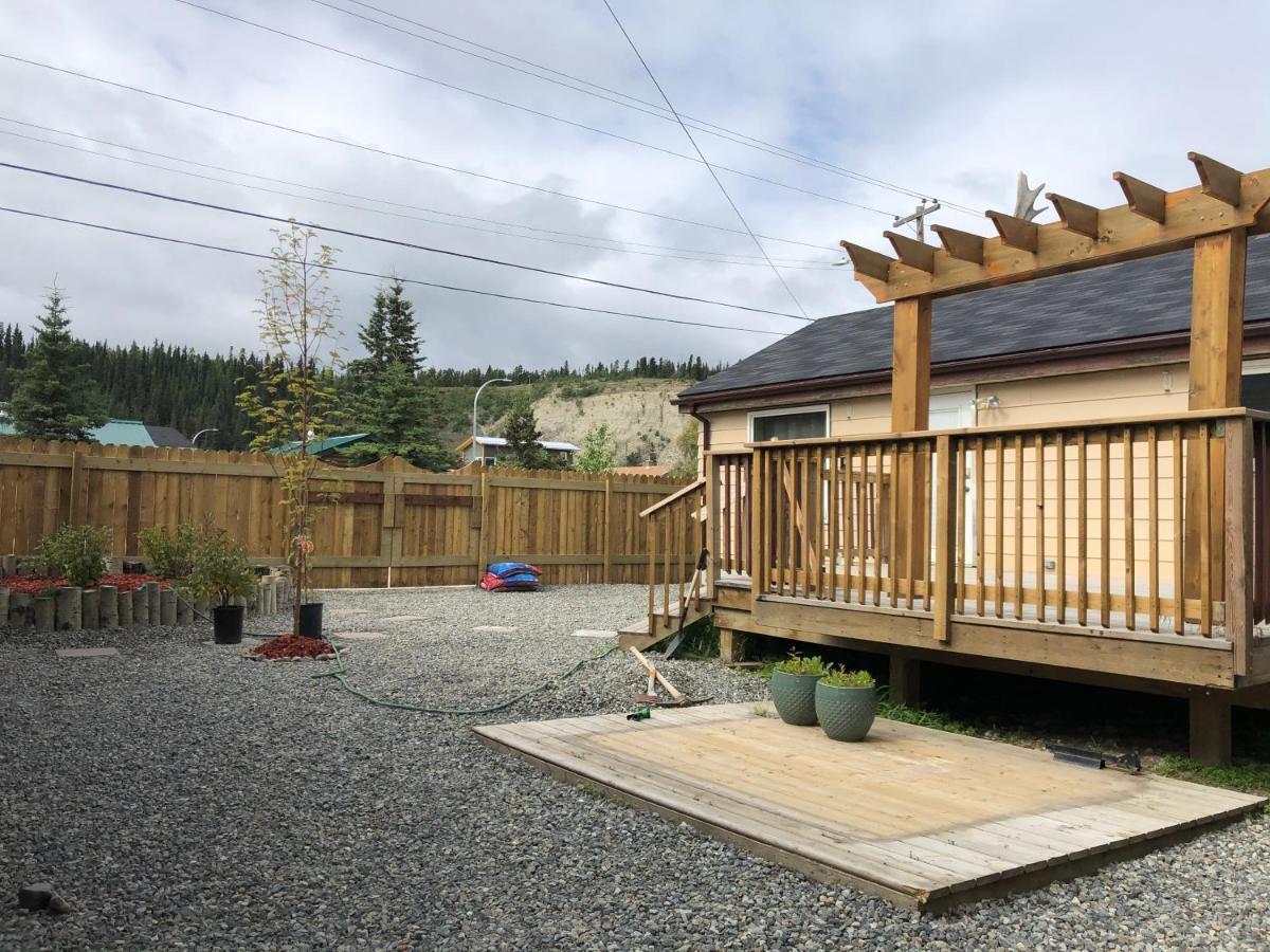 Midnight Sun Vacation Home Whitehorse Exterior photo